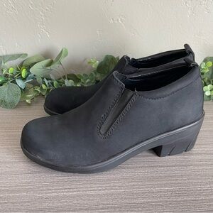Solve by Dansko Black Nubuck Slip On Clogs EUR 38 Womens Size 7.5-8 Casual Boots